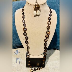Casual sparkle in this brown sequin Necklace and Earring Set